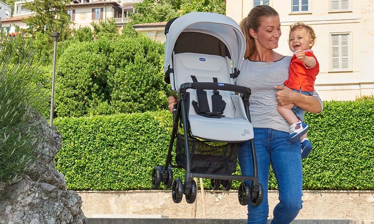 Ultralekka, kompaktowa spacerówka Chicco Ohlala