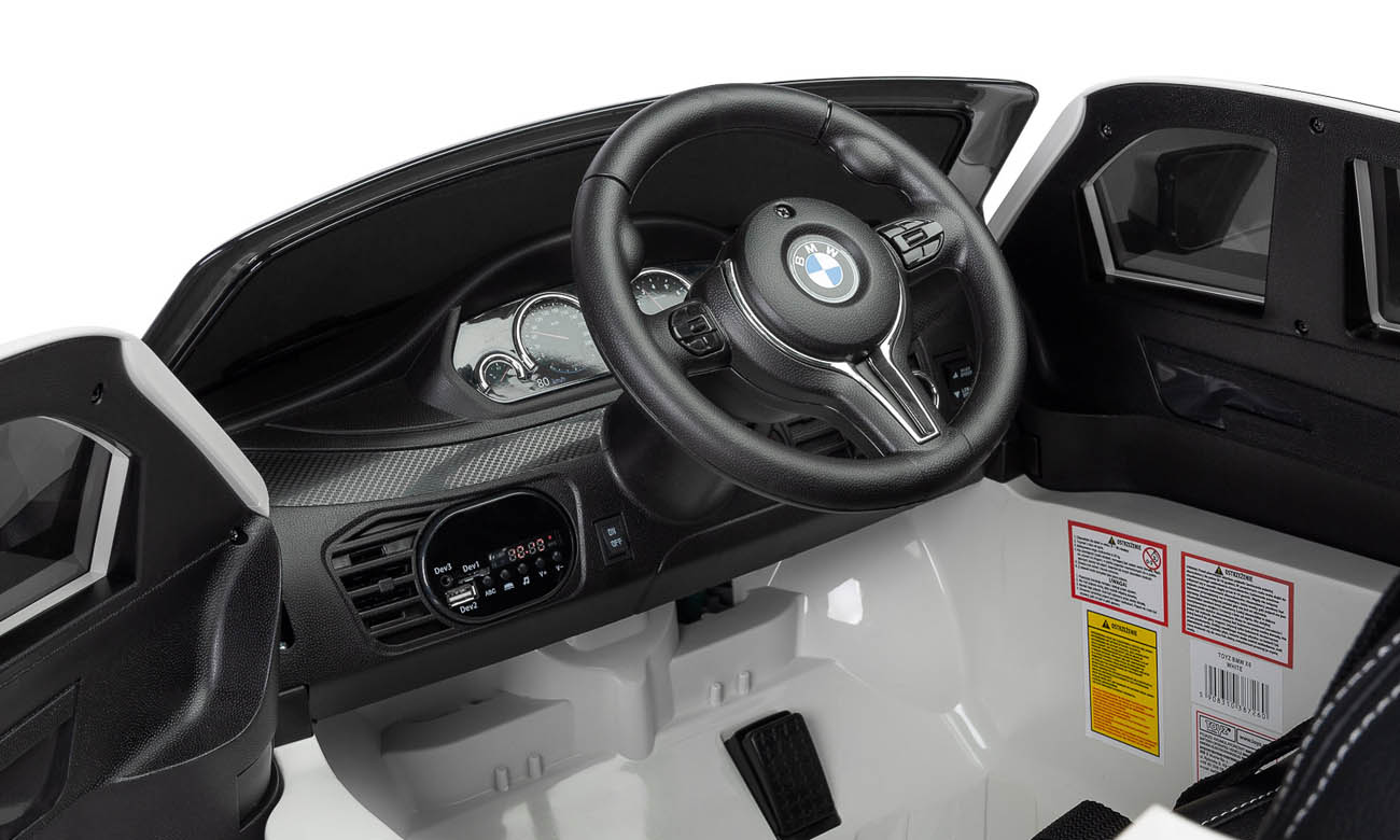Pojazd na akumulator Toyz BMW X6 White
