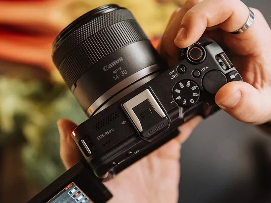 Bezlusterkowiec Canon EOS R50 V Body
