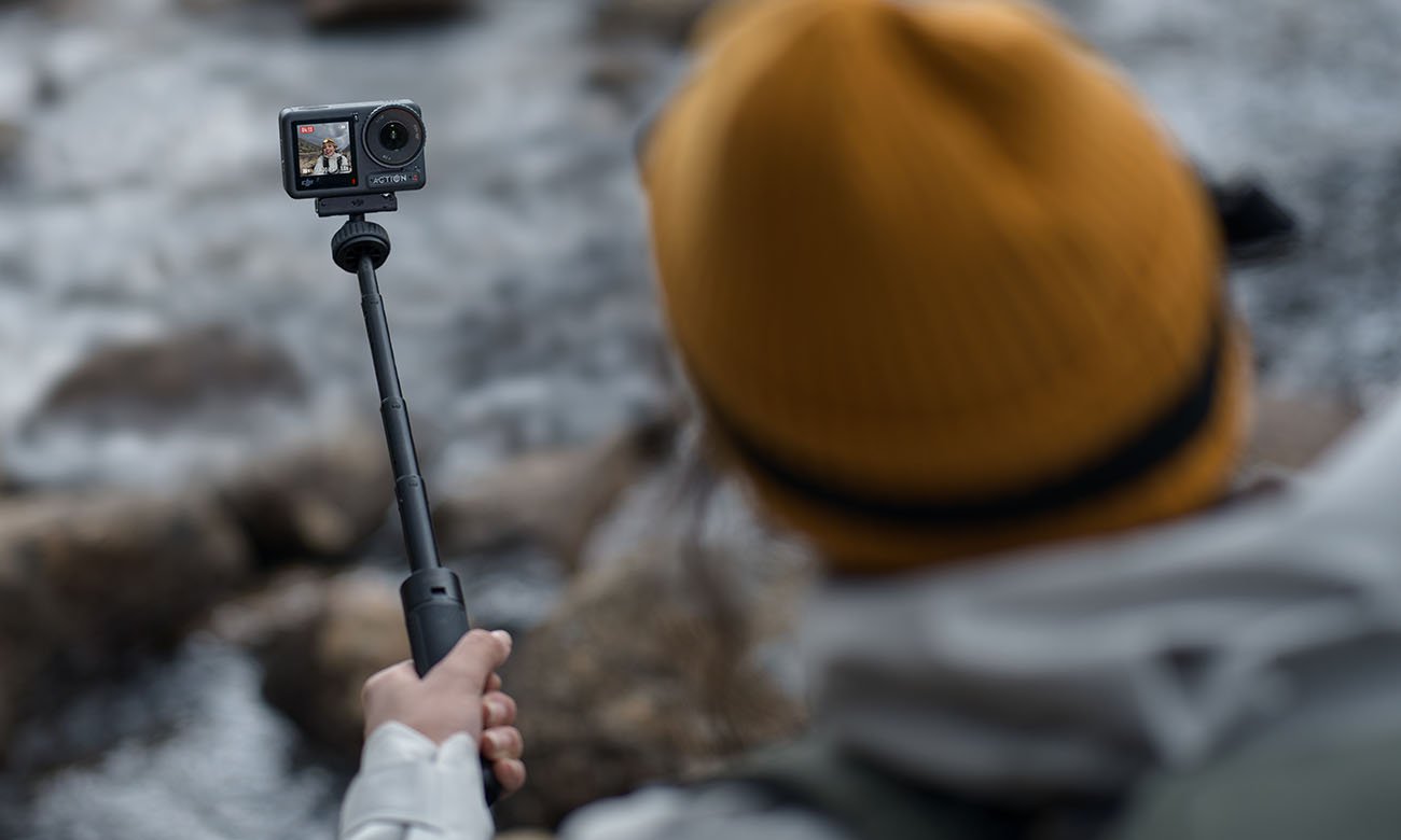 Kamera sportowa DJI Osmo Action 4 Standard Combo na selfie sticku