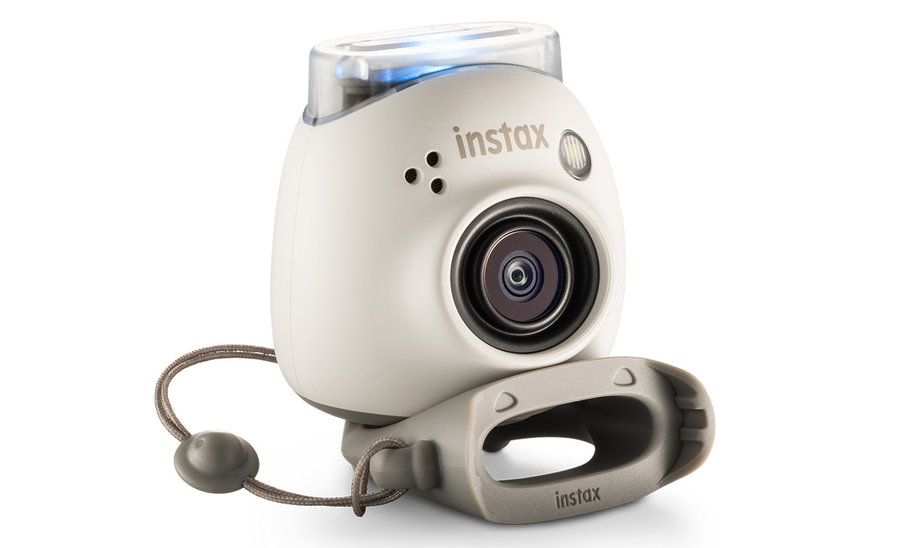 Компактна камера Fujifilm Instax Pal Milky White