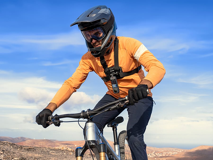 Kamera Insta360 X4 Motorcycle Bundle
