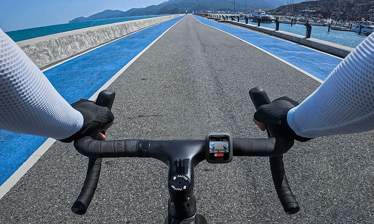 Pilot zdalnego sterowania kamerą Insta360 Ace Pro