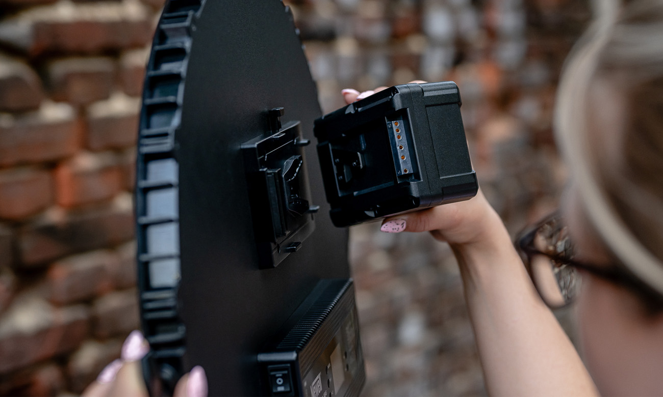Akumulator Newell BP-150 LCD V-Mount