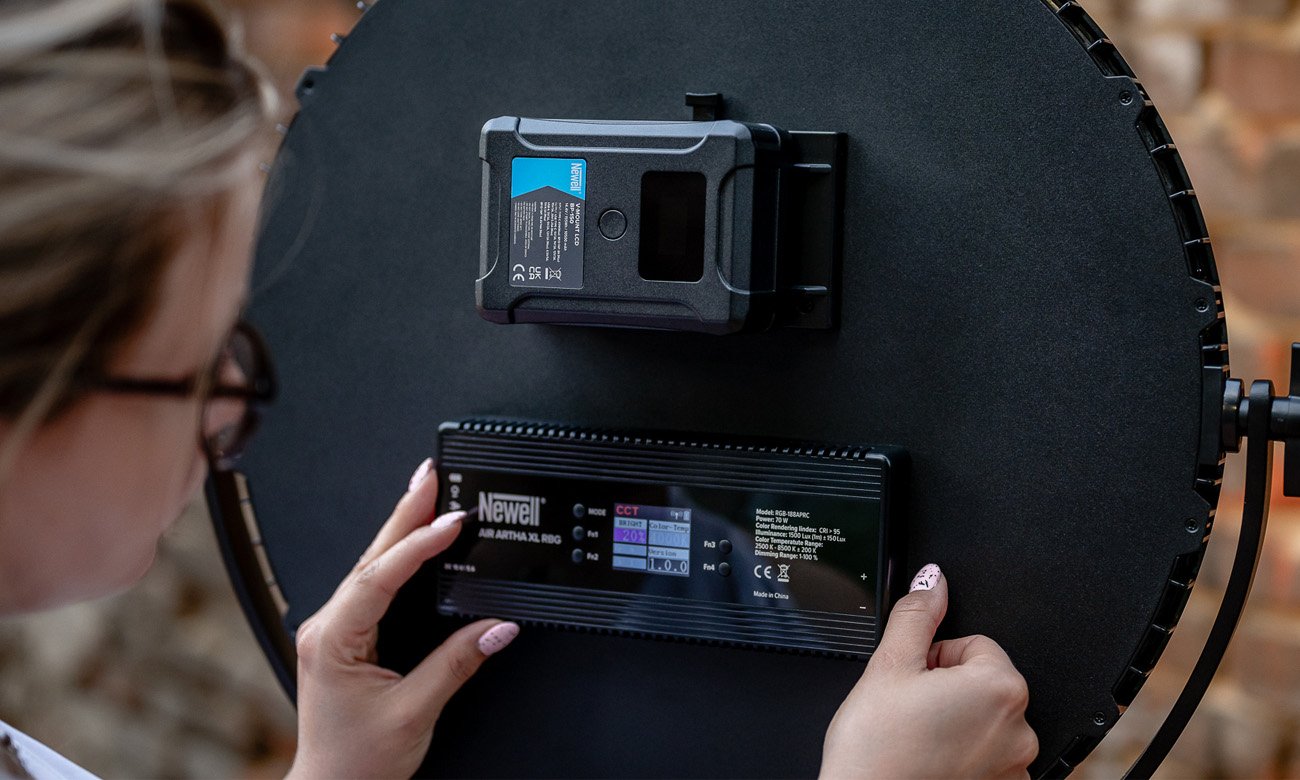 Akumulator Newell BP-150 LCD V-Mount