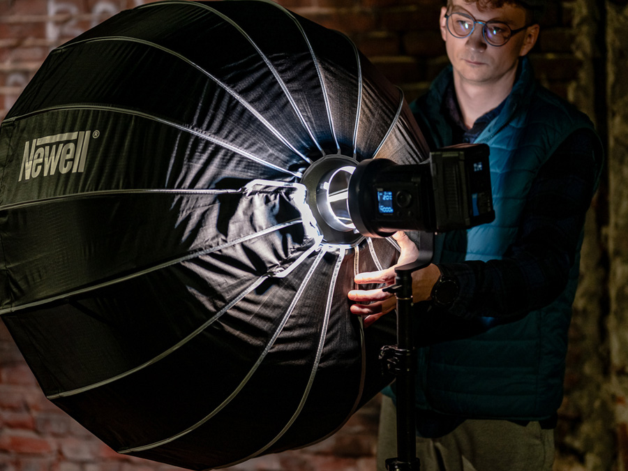 Softbox paraboliczny Newell 85 cm