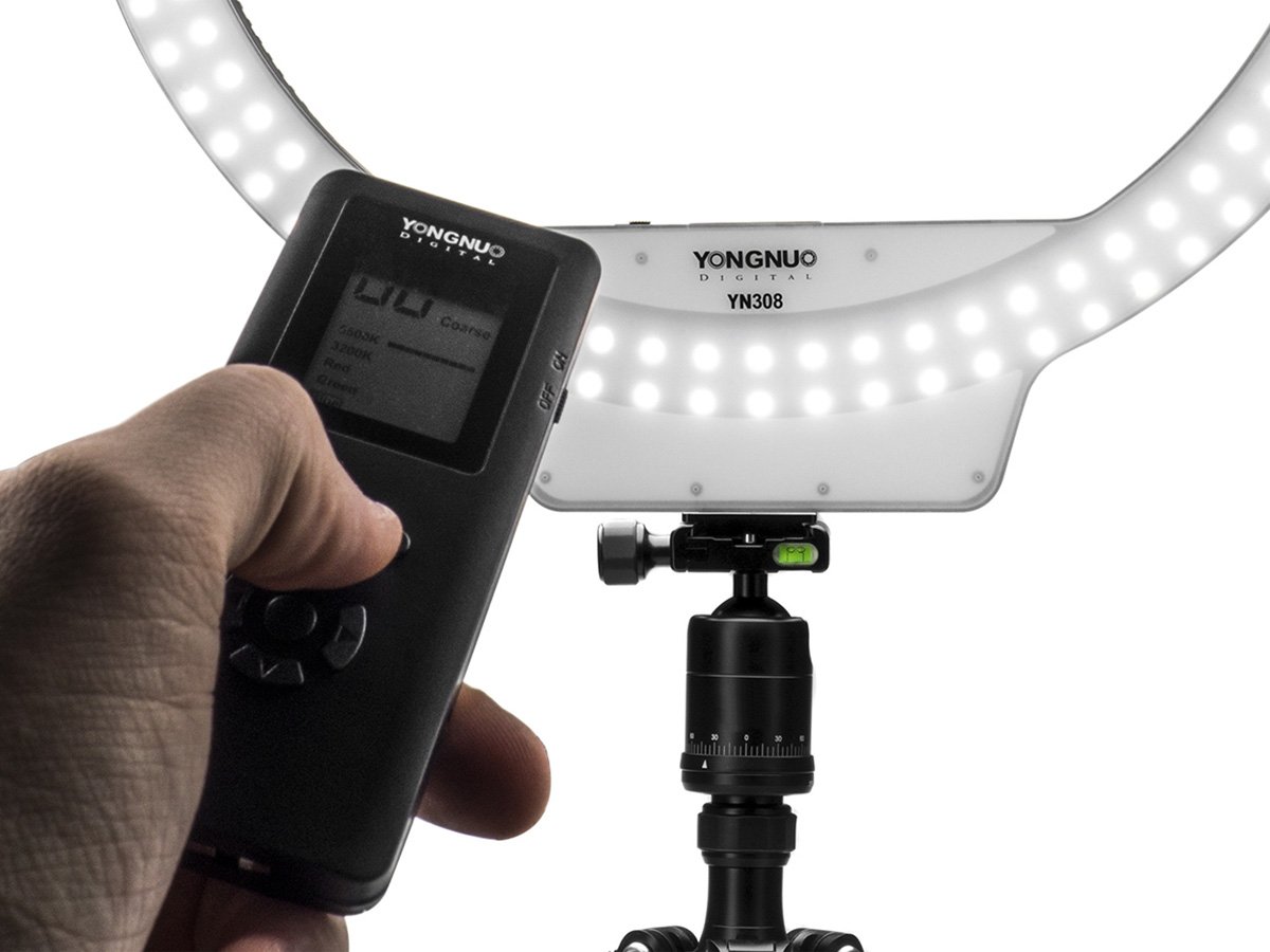 Lampa pierścieniowa LED Yongnuo YN608 - WB (5500 K)