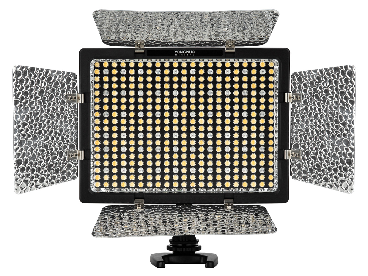 Lampa LED Yongnuo YN300 IV - RGB, WB (3200 K - 5600 K)