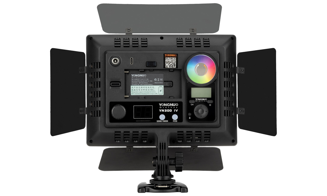 Lampa LED Yongnuo YN300 IV - RGB, WB (3200 K - 5600 K)