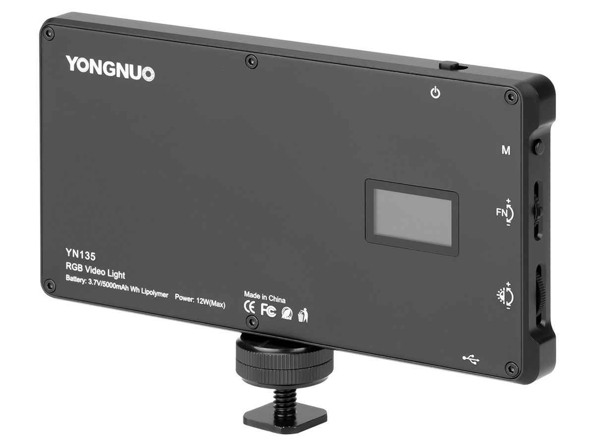 Lampa LED Yongnuo YN135 - RGB, WB (3200 K - 5600 K)