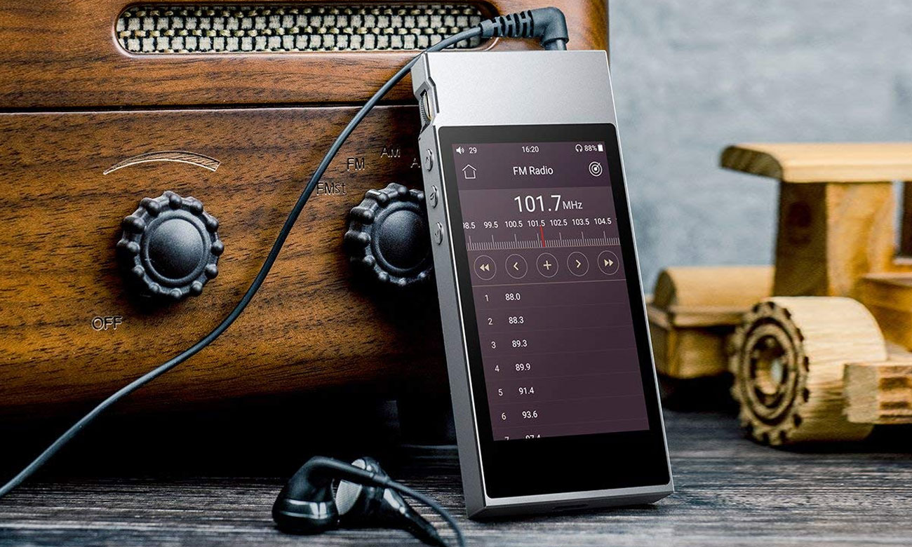 Odtwarzacz przenośny z tunerem radiowym FiiO M7