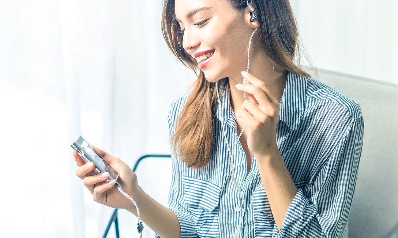 Odtwarzacz przenośny z łącznościa Wi-Fi, BT FiiO M9