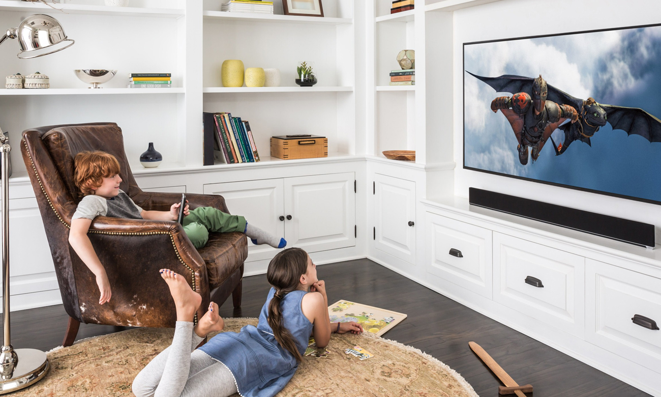 Czysty dźwięk z telewizora Hyundai ULS55TS298