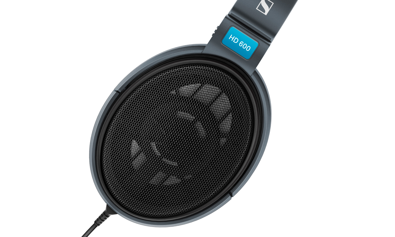 Wygodne słuchawki Sennheiser HD 600 z odpinanym przewodem