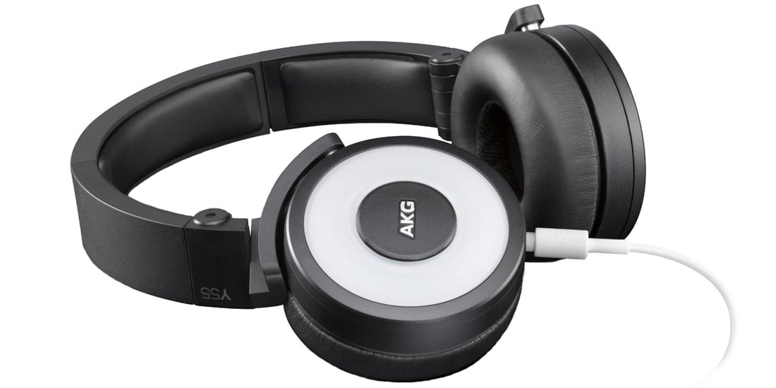 AKG Y55