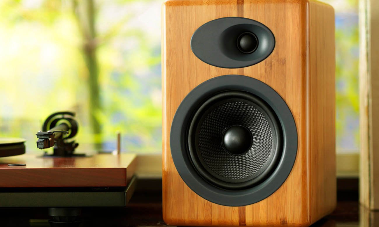 Wysokiej jakości kolumny głośnikowe Audioengine A5+