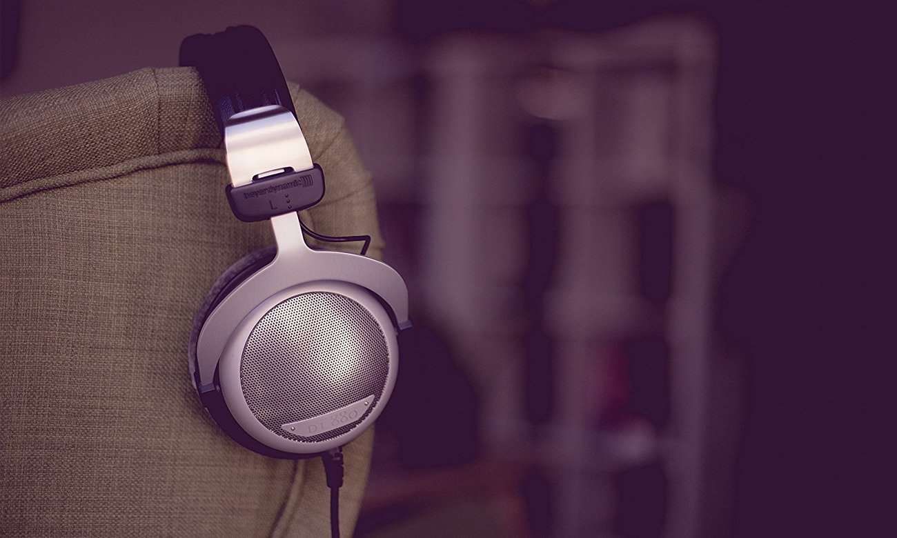 Nauszne słuchawki półotwarte Beyerdynamic DT 880 Edition