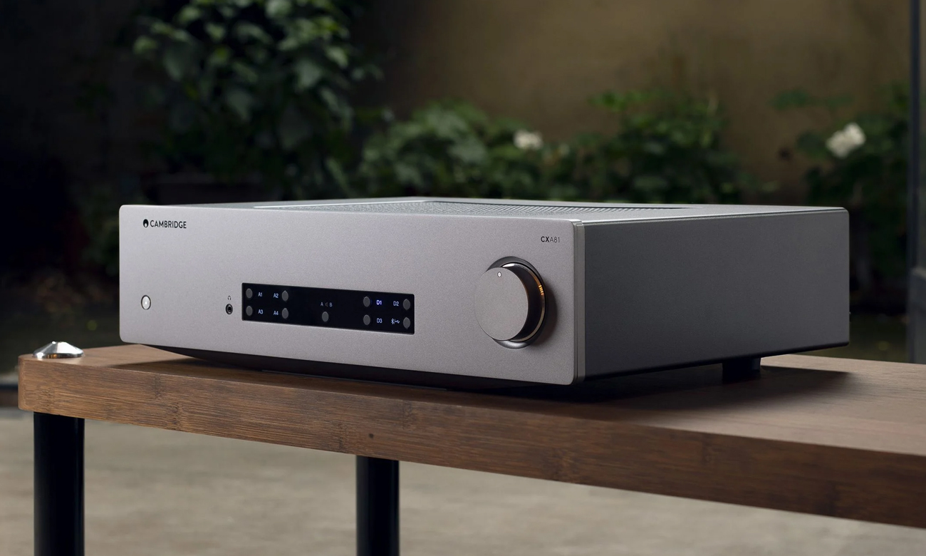 Zintegrowany wzmacniacz stereo Cambridge Audio CXA81
