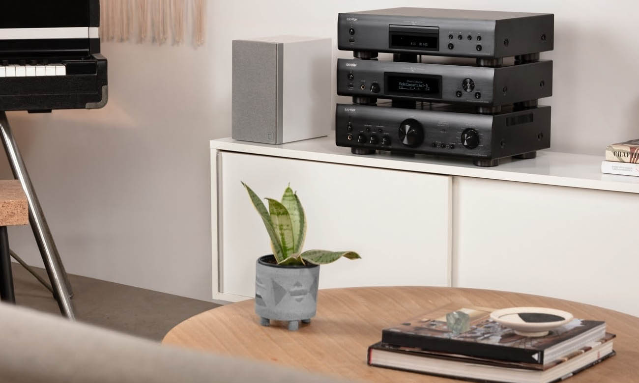 Zaawansowany technologicznie Denon DNP-800NE Black