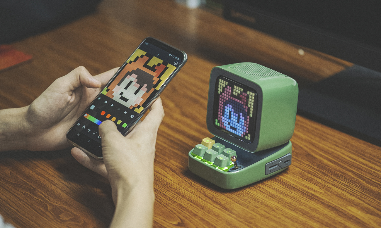 Głośnik bezprzewodowy Divoom Ditoo Plus zielony