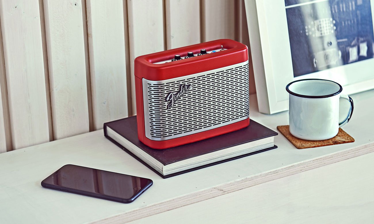 Niewielki głośnik przenośny Fender Newport Dakota Red