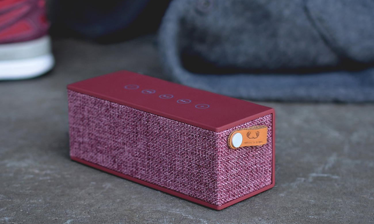 Głośnik bezprzewodowy Rockbox Brick Fabriq Edition czerwony 1RB3000RU
