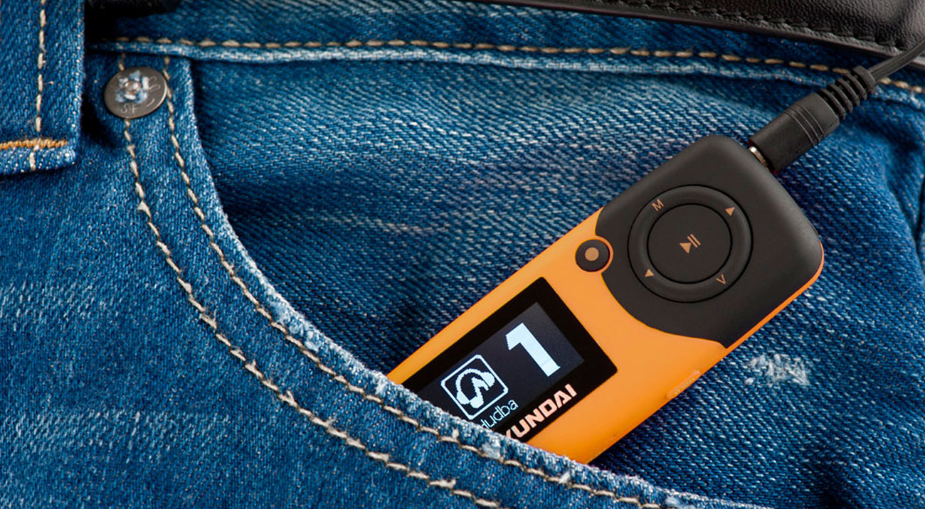 Odtwarzacz mp3 Hyundai MP366 8GB radio FM pomarańczowy