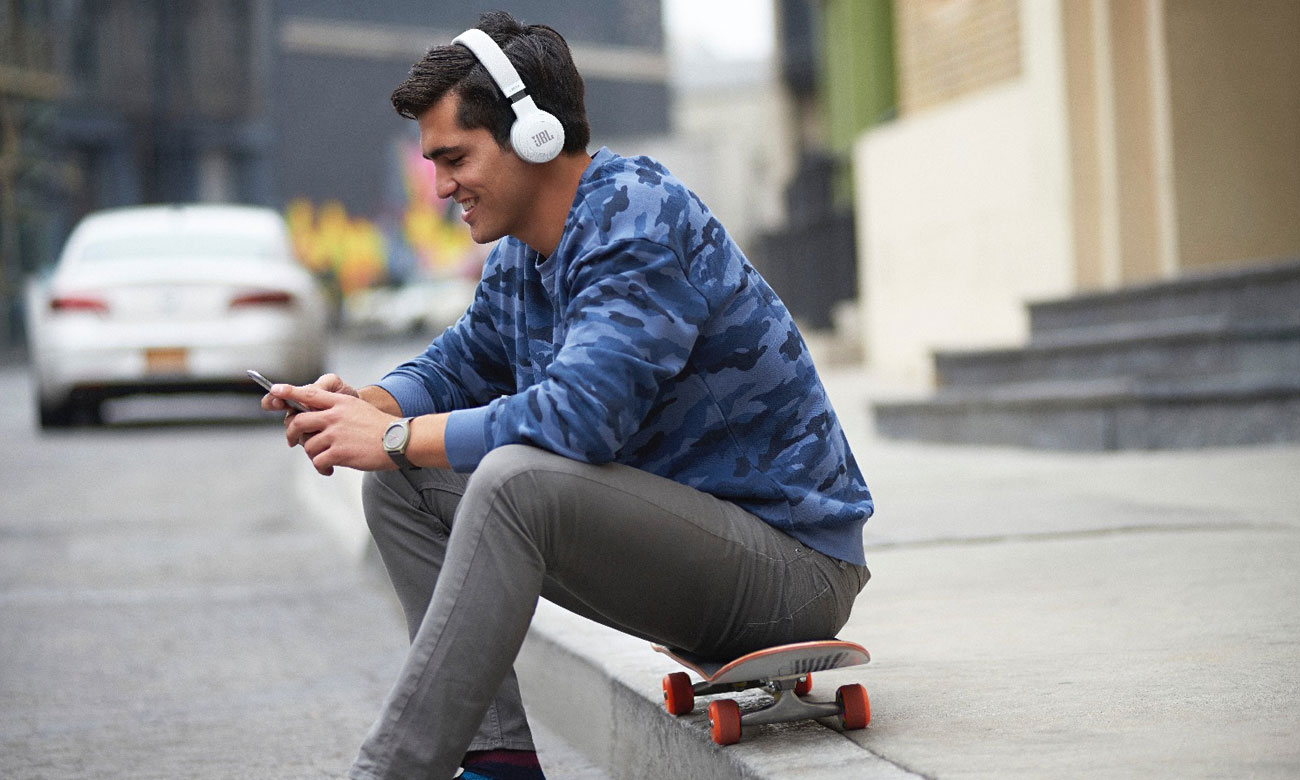 Wygodne słuchawki wokółuszne JBL E45BT