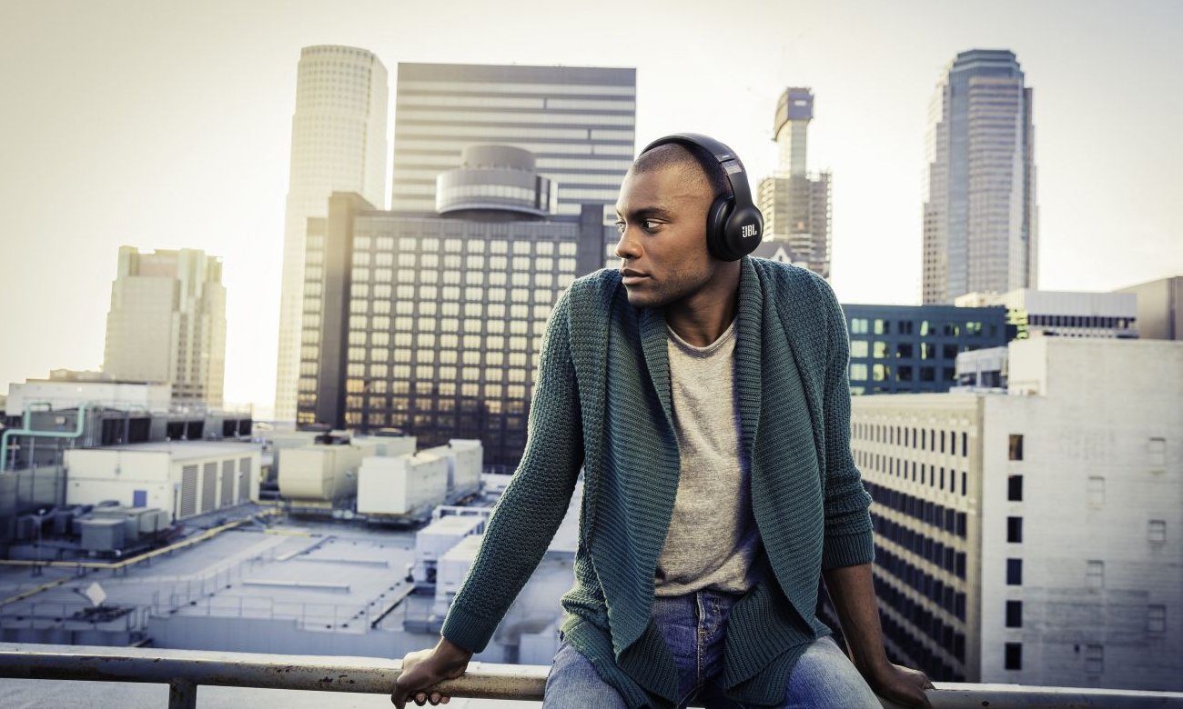 Słuchawki Bluetooth z wytrzymałą baterią JBL EVEREST ELITE 700