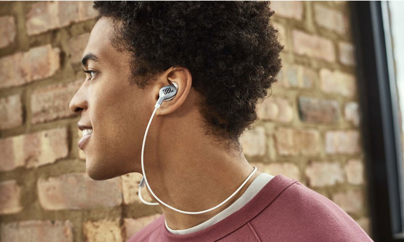 Pilot sluchawek bezprzewodowych JBL EVEREST V110 BT