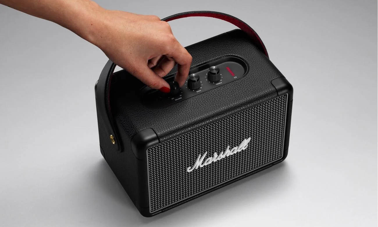 Głośnik Bluetooth z mocnym brzmieniem Marshall Kilburn II Indigo