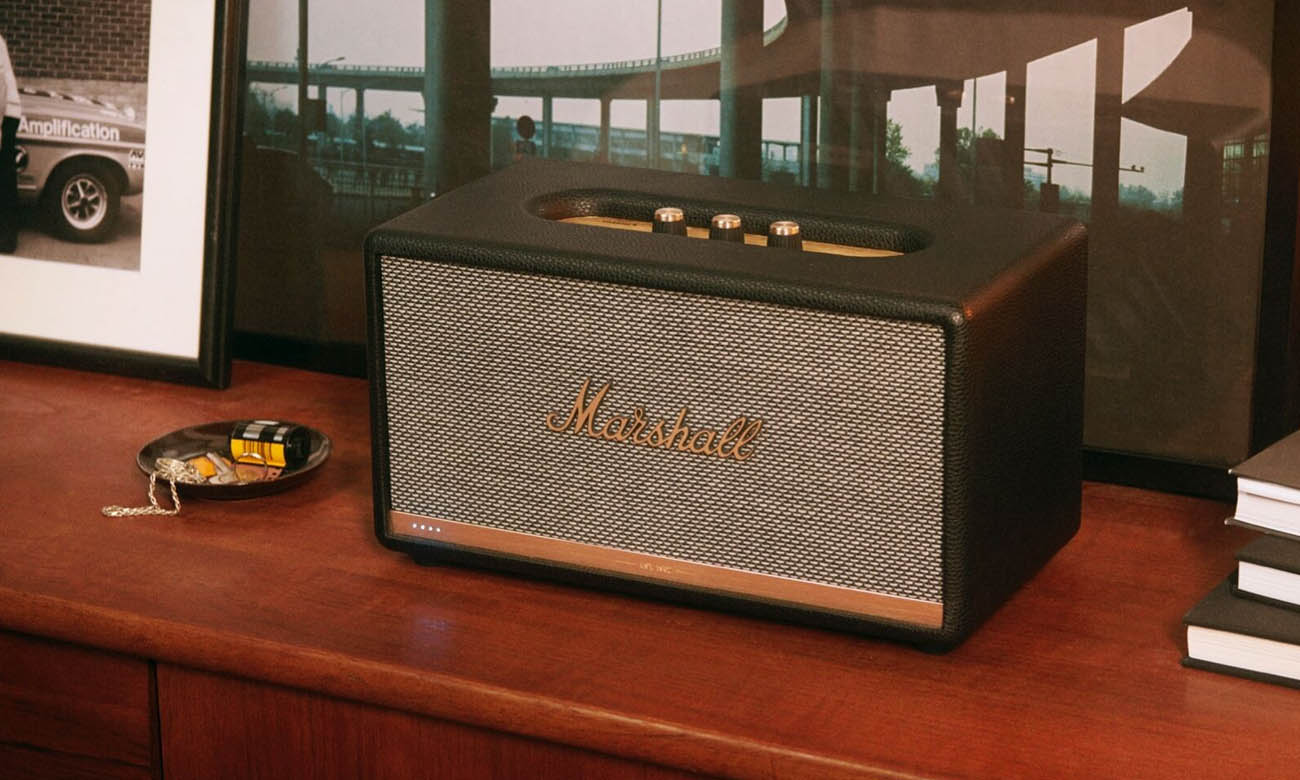 колонка marshall в интерьере