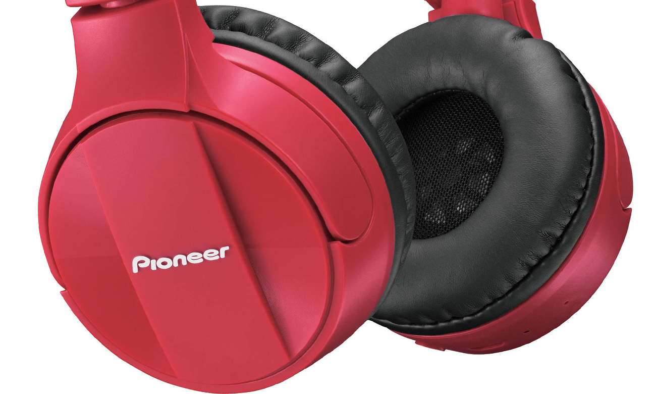 Mocna bateria i mikrofon w słuchawkach Pioneer SE-MJ553BT