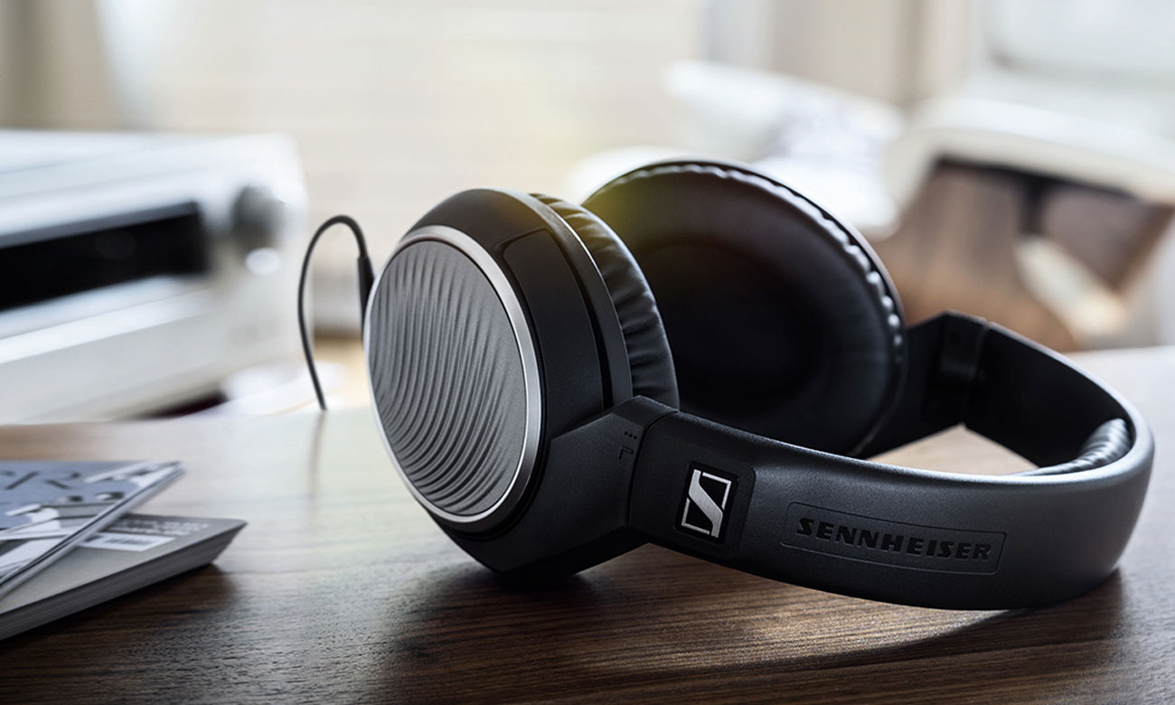 Czarne słuchawki Sennheiser HD 471G