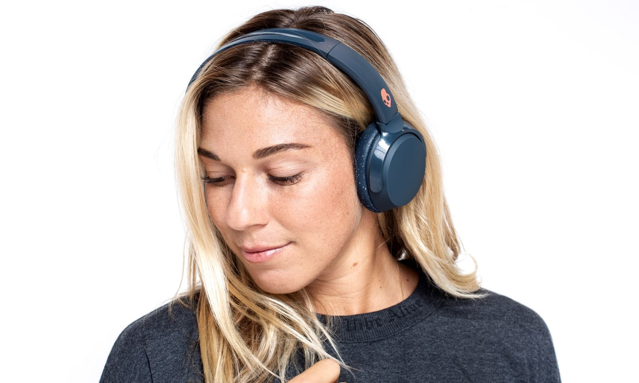 Brzmienie słuchawek Skullcandy Riff Wireless