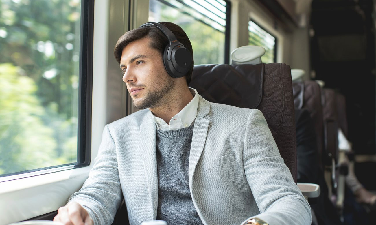 Słuchawki Bluetooth z mikrofonem i panelem dotykowym Sony WH-1000XM3