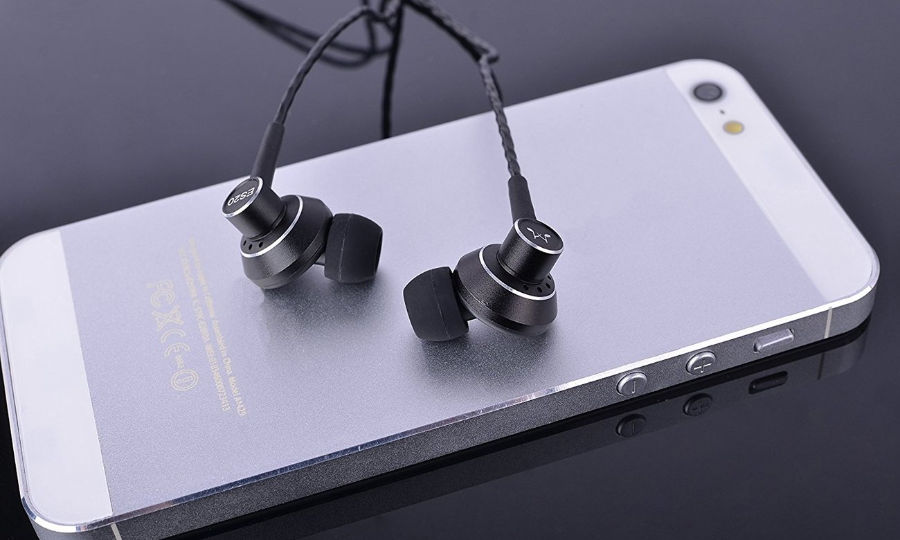 Wygodne słuchawki SoundMagic ES20