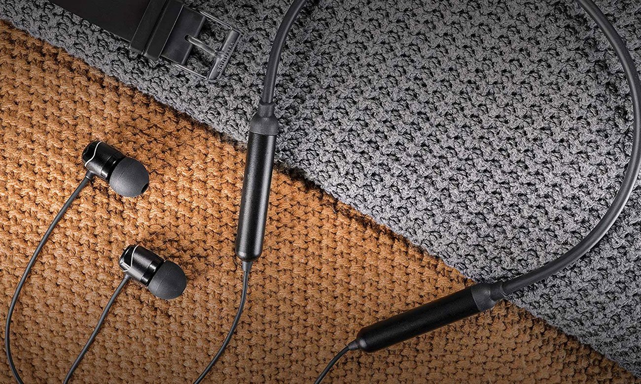 Bezprzewodowe słuchawki dokanałowe SoundMagic E11BT Black