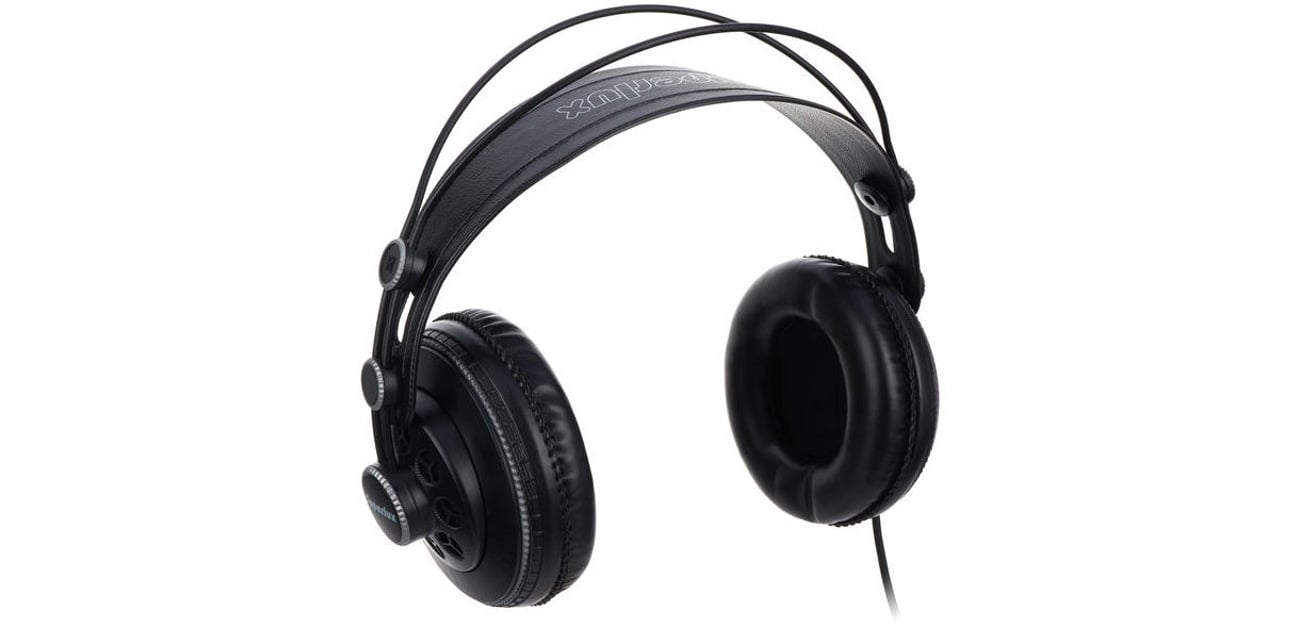 Klasyczne wzornictwo Superlux HD681B