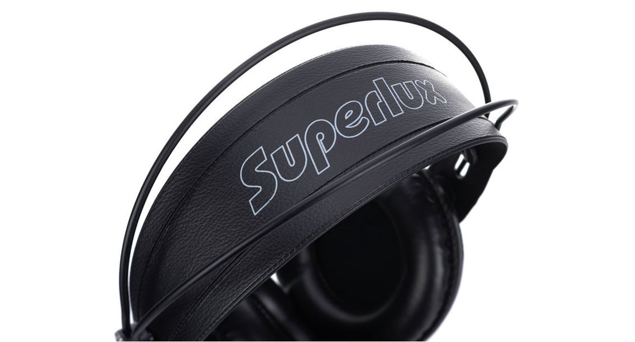 Czyste brzmienie dźwięku Superlux HD681B