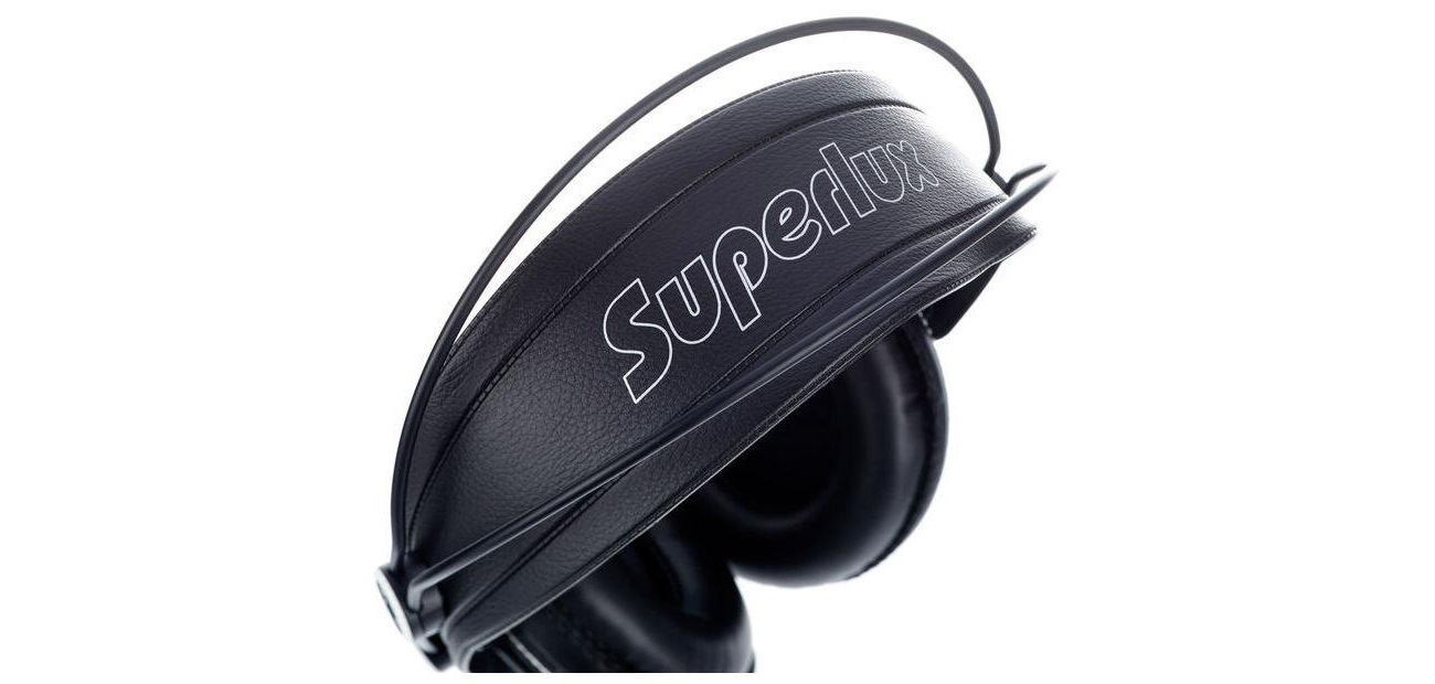 Czyste brzmienie dźwięku Superlux HD681F