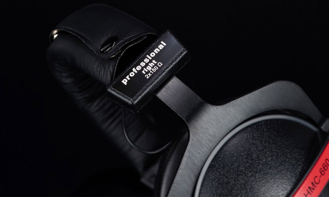 Ergonomiczna konstrukcja słuchawek Superlux HMC660X