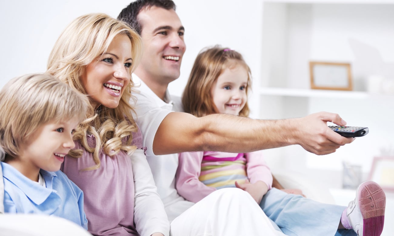 Mocny dźwięk w telewizorze Hyundai ULS 55TS292 SMART