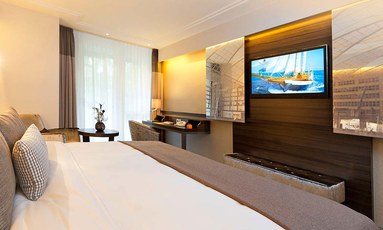 Telewizor z trybem hotelowym Manta LED220Q7