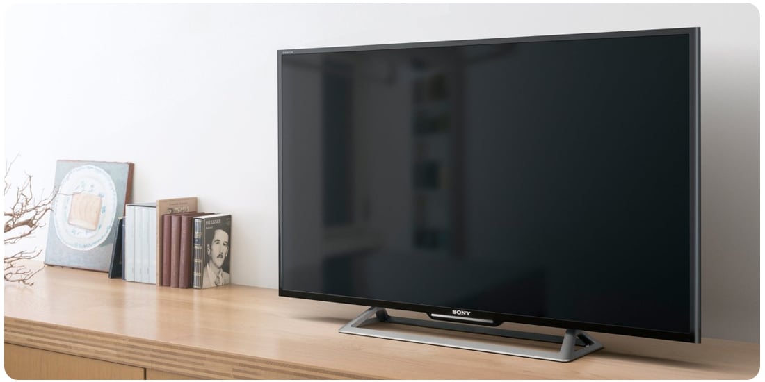 Smukły telewizor Sony KDL-40R550C