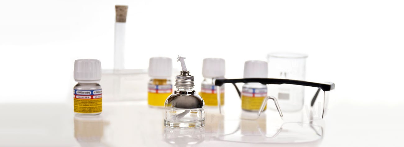Dromader Mały chemik 160 doświadczeń