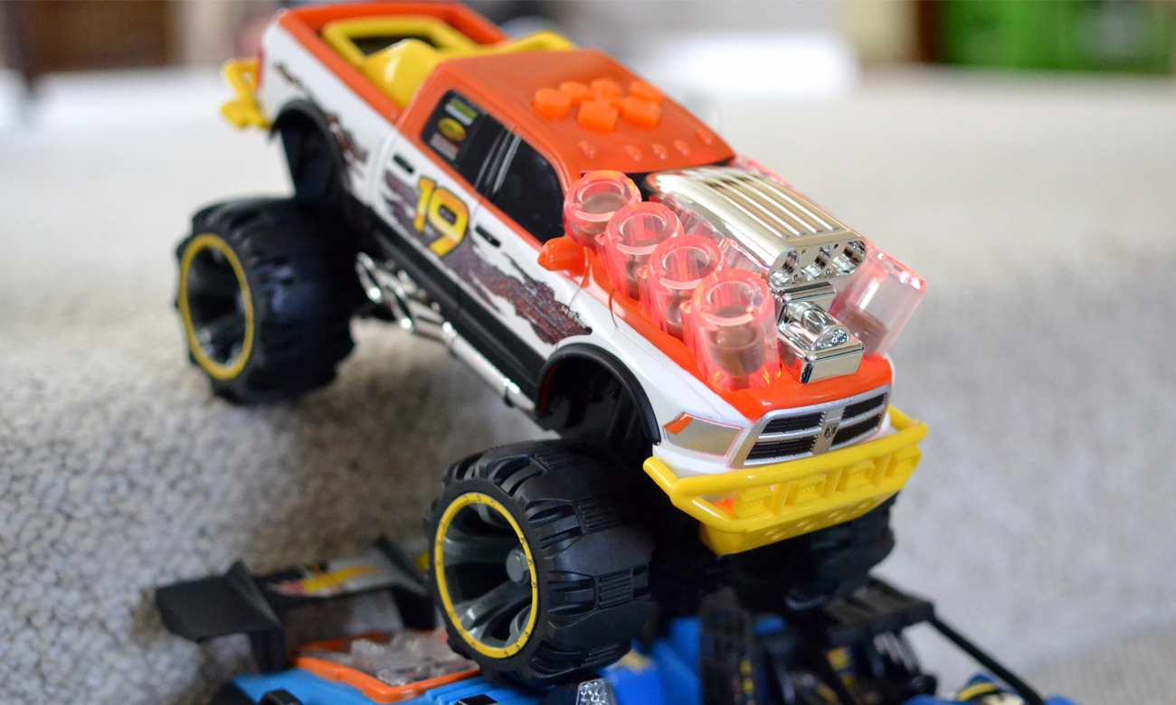 Toy State Piston Thumper RAM