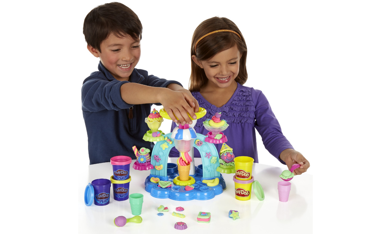 Playing ice cream 4. Sweet n Swirly.