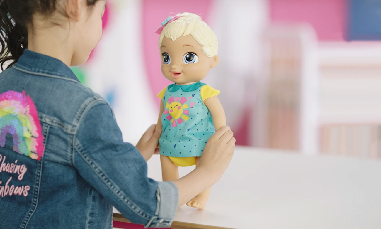 lalka baby alive z ubrankami