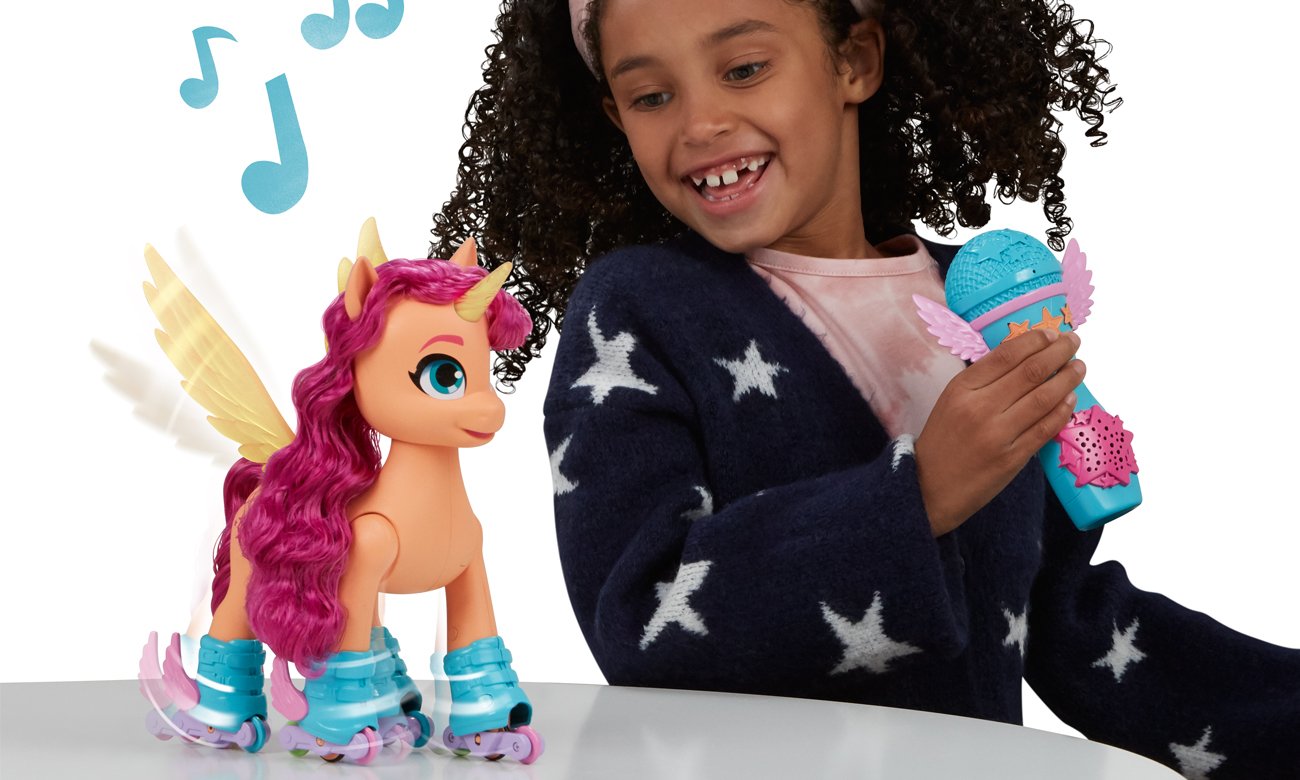 Hasbro Movie Śpiewająca Sunny na rolkach